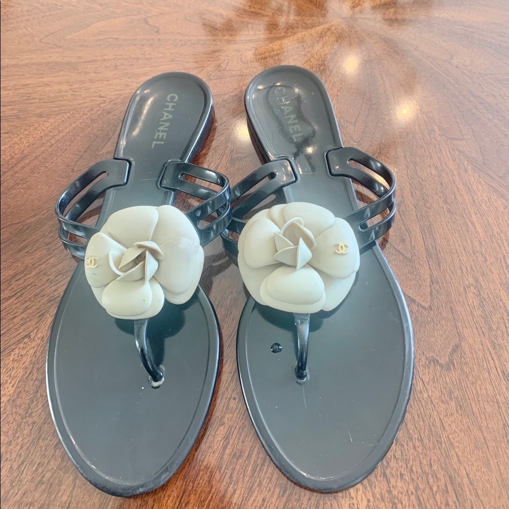 CHANEL Sandals
